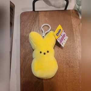 Yellow peep keychain